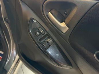 TOYOTA YARIS 1.5 VVT-i T Sport