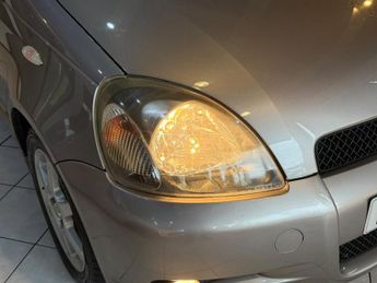 TOYOTA YARIS 1.5 VVT-i T Sport