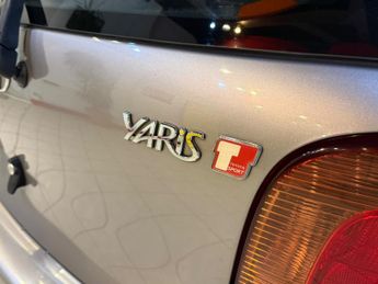 TOYOTA YARIS 1.5 VVT-i T Sport