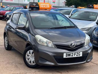 Toyota Yaris 1.33 Dual VVT-i TR Automatic S Euro 5 5dr 1.3