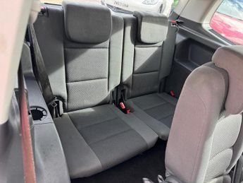 Volkswagen Touran 1.6 Tdi S Mpv 1.6