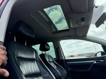 Volkswagen Touran 1.4 TSI Sport MPV 5dr Petrol Automatic (7 Seats) (180 g/km, 138 