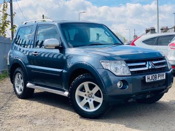 Mitsubishi Shogun 3.2 Di-dc Diamond AUTOMATIC FSH 1 YR MOT 3.2
