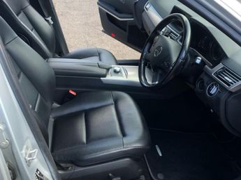Mercedes-benz E Class E220 Cdi Blueefficiency Se Edition 125 2.2