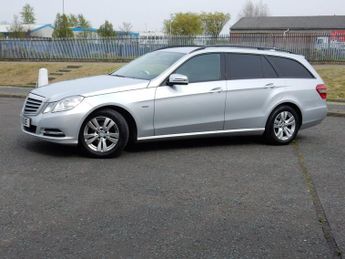 Mercedes-benz E Class E220 Cdi Blueefficiency Se Edition 125 2.2