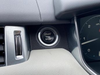 Land Rover Range Rover Sport 3.0 Sd V6 Hse ULEZ FREE 1 LADY OWNER FROM NEW. 3