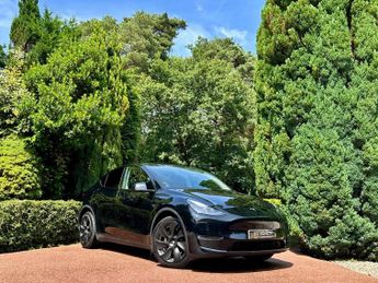 Tesla Model Y Long Range, 19in Dark Gemini Wheels, Autopilot, Heat Pump, Premi