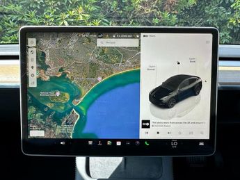 Tesla Model Y Long Range, 19in Dark Gemini Wheels, Autopilot, Heat Pump, Premi