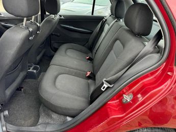 Skoda Fabia Fabia Ambiente 16v 75 A 1.4