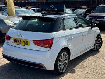 Audi A1 S-Line Tfsi 1.4 TFSI s-line Sportback S Tronic Euro 5 (s/s) 5dr 1.4