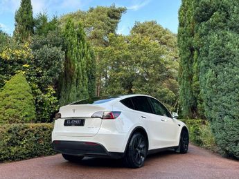 Tesla Model Y Long Range, 19in Dark Gemini Wheels, Autopilot, Heat Pump, Premi