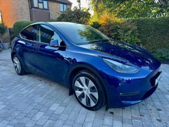 Tesla Model Y Long Range, 19in Gemini Wheels, Autopilot, Premium Black Interio