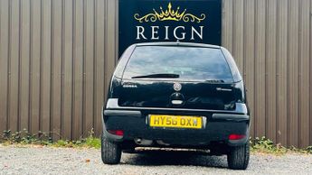 Vauxhall Corsa 1.2i 16v Sxi+ Hatchback 1.2