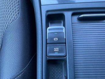 Volkswagen Golf 1.2 TSI SE TECH DSG AUTOMATIC 1.3