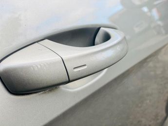 Volkswagen Golf 1.2 TSI SE TECH DSG AUTOMATIC 1.3