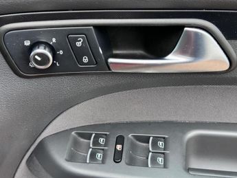 Volkswagen Touran 1.4 TSI Match MPV 5dr Petrol DSG (7 Seats) (159 g/km, 138 bhp) 1