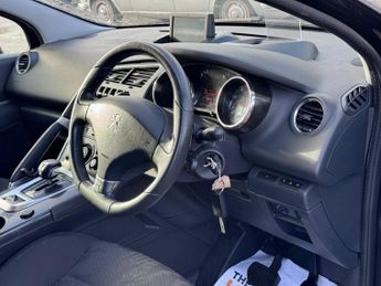 Peugeot 3008 Hybrid4 Sr Auto 2