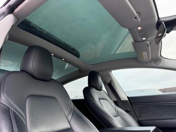 Tesla Model 3 Performance Awd