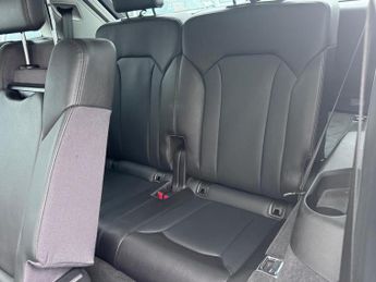 Audi Q7 Tfsi quattro  2