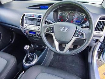 Hyundai I20 Style / Petrol / 6 speed Manual / 5 door / Hatchback / Blue 1.4