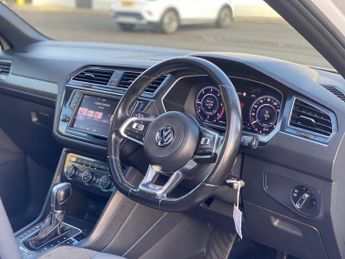 Volkswagen Tiguan 2.0 Tdi 4 Motion Tech R-line AUTOMATIC DSG FSH T.BELT DONE 2