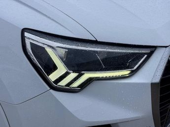 Audi Q3 2.0 TDI 35 S line S Tronic Euro 6 (s/s) 5dr 2