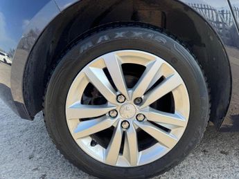 Peugeot 308 1.6 Bluehdi Active Hatchback 1.6