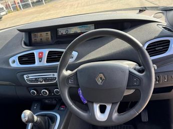 Renault Scenic 1.5 Dci Dynamique Tomtom Mpv 1.5