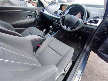 Renault Megane Dynamique Tomtom Vvt / Petrol / Manual / ulez / Hatchback / Grey