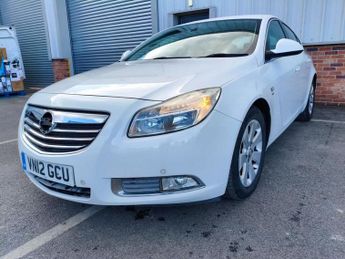 Vauxhall Insignia Sri Nav Cdti Ecoflex / Diesel / Manual / Saloon / White 2