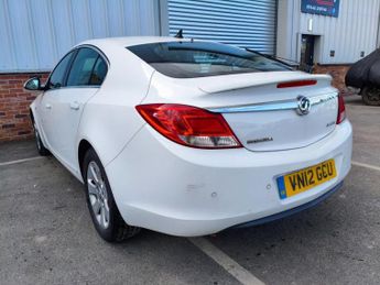 Vauxhall Insignia Sri Nav Cdti Ecoflex / Diesel / Manual / Saloon / White 2