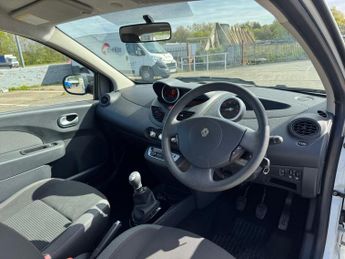 Renault Twingo 1.2 16v Dynamique Hatchback 1.2