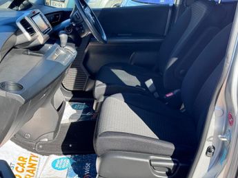 Honda Spike 1.5 PETROL HYBRID AUTOMATIC 6 SEATS 1.5