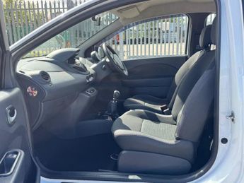 Renault Twingo 1.2 16v Dynamique Hatchback 1.2