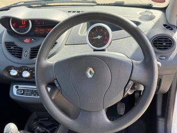 Renault Twingo 1.2 16v Dynamique Hatchback 1.2