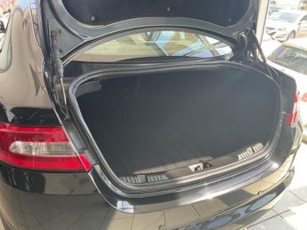 Jaguar Xf Premium Luxury D V6 Auto 2.7