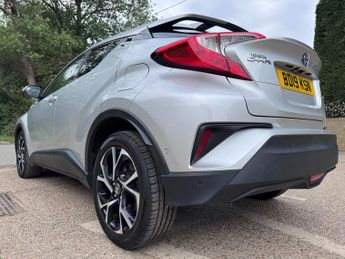 Toyota C-hr AUTOMATIC 1.8 Vvt-h Design Suv AUTOMATIC 1.8