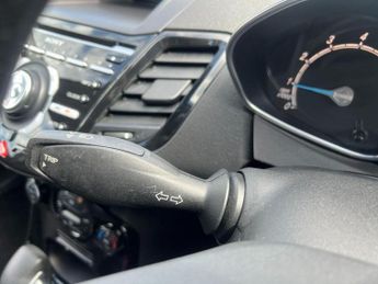 Ford Fiesta Titanium T Auto 1