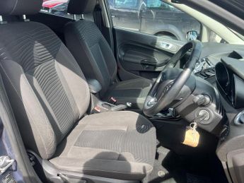 Ford Fiesta Titanium T Auto 1