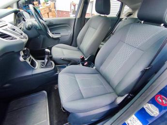 Ford Fiesta Zetec / 1.2 Petrol / Manual / ulez / 5 door / Hatchback / Blue  
