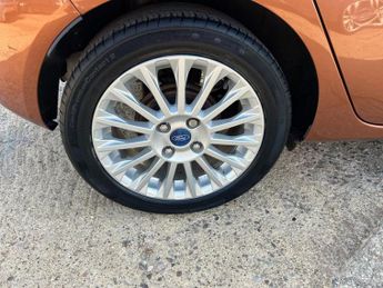 Ford Fiesta Titanium Auto 1.6