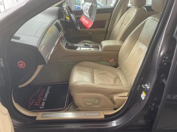 Jaguar Xf V6 Luxury 3