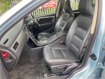 Volvo V70 2.4 D5 Se Rti Nav Estate AUTO 1 OWNER FSH T.BELT DONE 2.4