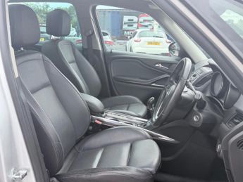 Vauxhall Zafira Tourer 2.0 Cdti Elite Mpv 2
