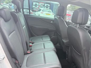 Vauxhall Zafira Tourer 2.0 Cdti Elite Mpv 2