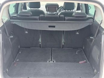 Vauxhall Zafira Tourer 2.0 Cdti Elite Mpv 2