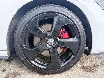 Volkswagen Golf 2.0 Tsi Bluemotion Tech Gti Hatchback 2