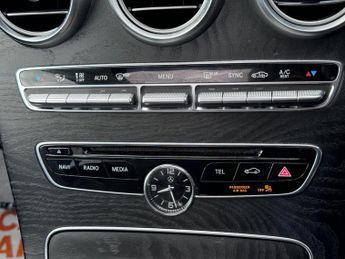 Mercedes-benz C Class 2.1 C220d AMG Line Estate 5dr Diesel 9G-Tronic+ Euro 6 (s/s) (17