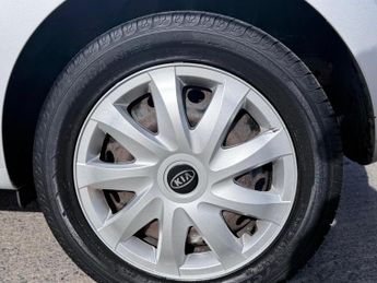 Kia Picanto 1.0 1 Hatchback 1