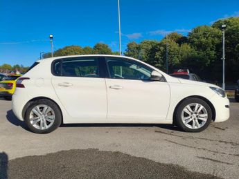 Peugeot 308 Active Hdi / Manual / Diesel / Full History / Hatchback / White 